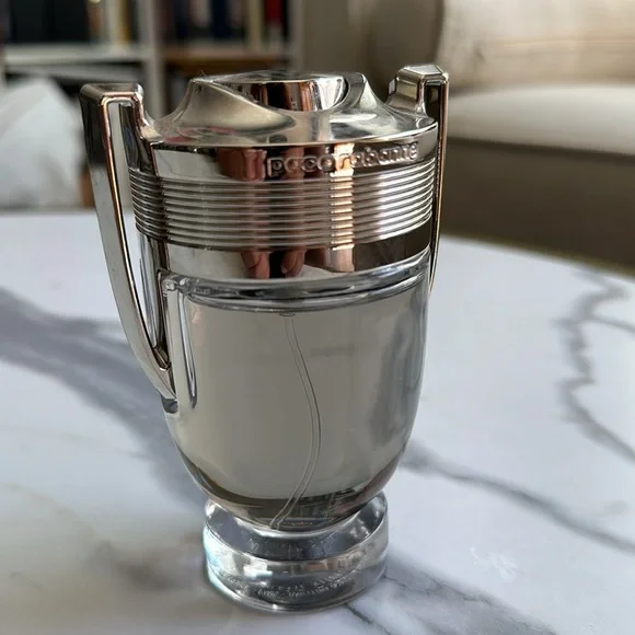 Invictus 100 m l - Picture 2 of 4